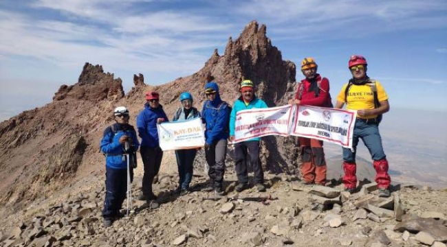 ERCİYES'E GAZİLER GÜNÜ TIRMANIŞI