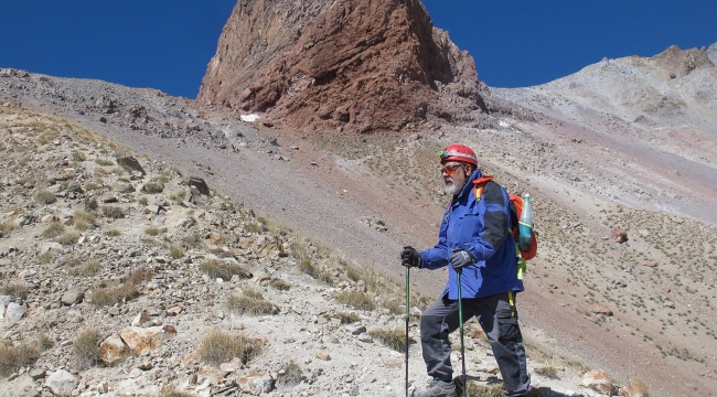 Erciyes’in zirvesinden İzmir’e selam