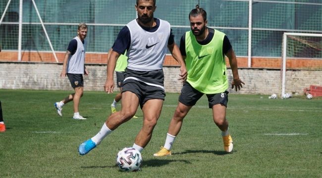 ERZURUMSPOR HAZIRLIKLARINA TAM GAZ DEVAM