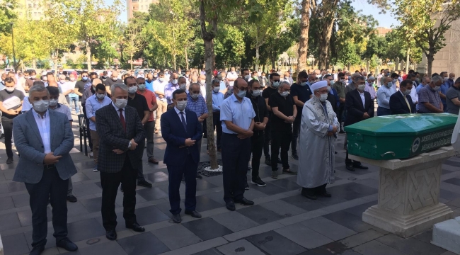 FEVZİ MERCAN SON YOLCULUĞUNA UĞURLANDI