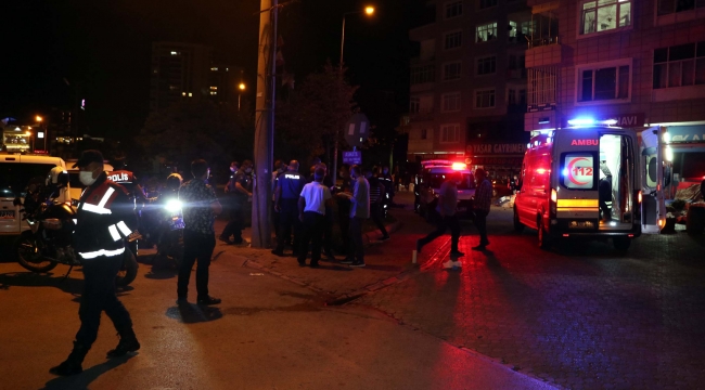 HUNAT'TA SİLAHLI-BIÇAKLI KAVGA: 2 YARALI