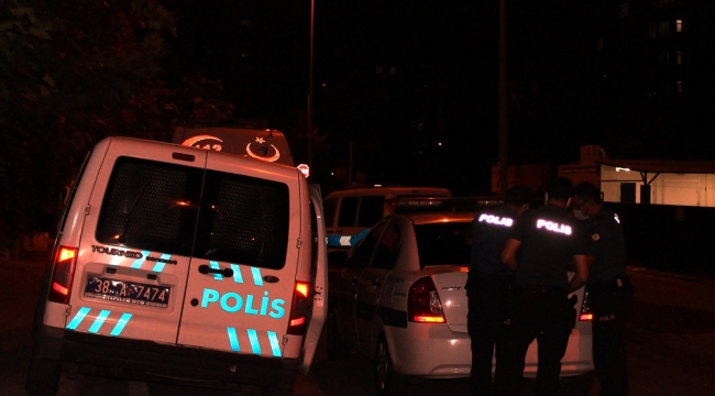 İntihara teşebbüs eden genci polisler ikna etti