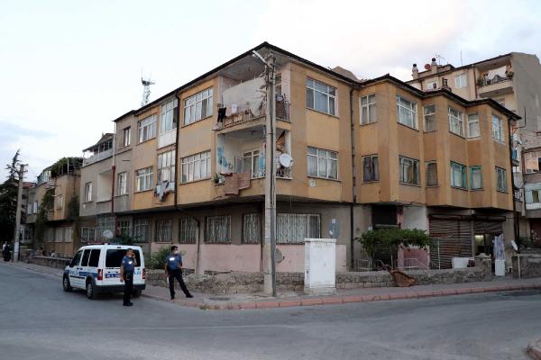 Kayseri'de 25 yaşındaki genç evinde ölü bulundu