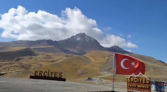 ZİRVE'YE SEZONUN İLK KARI YAĞDI