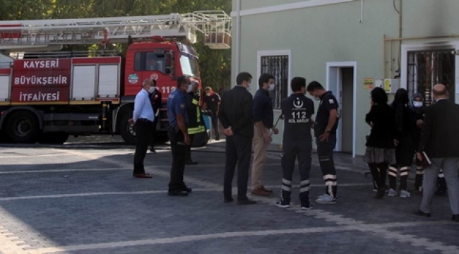 AİLE SAĞLIĞI MERKEZİ'NDE YANGIN