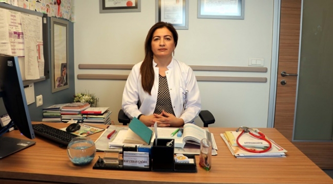 COVİD-19'LU ANNE ÇOCUĞUNU EMZİREBİLİR