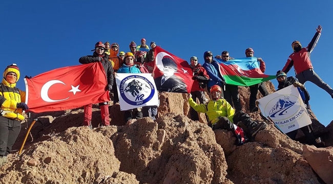 CUMHURİYET BAYRAMI ZİRVE TIRMANIŞI YAPILDI