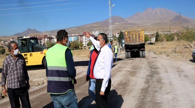 DEVELİ'DE ASFALT ÇALIŞMALARI DEVAM EDİYOR