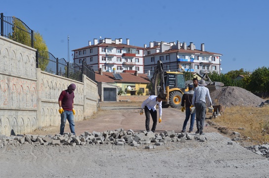 EKİPLER CUMHURİYET MAHALLESİ'NDE