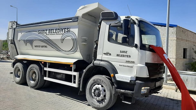 FEN İŞLERİ MÜDÜRLÜĞÜ'NE 1 KAMYON