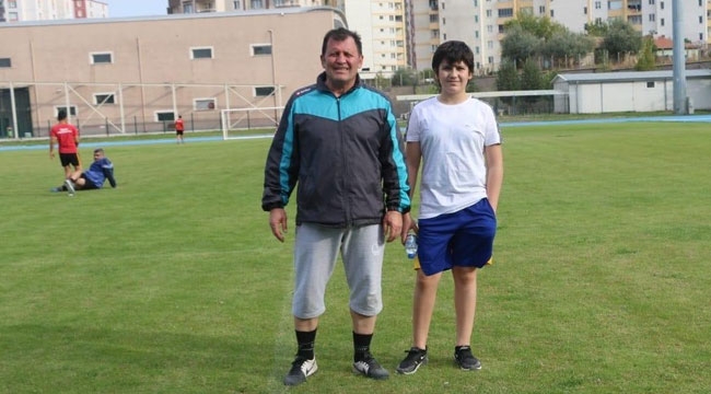 KABAKÇI İLE GÜREŞÇİLER FUTBOL MAÇI YAPTI