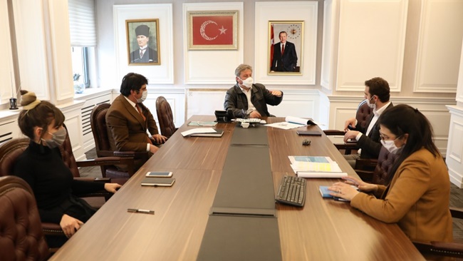 MELİKGAZİ'DEN SELÇUKLU PARKI VE ANITI