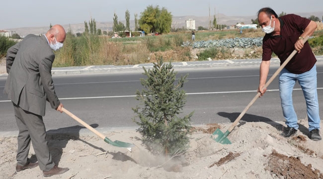 MUHTARLAR GÜNÜNÜ TAÇLANDIRDI