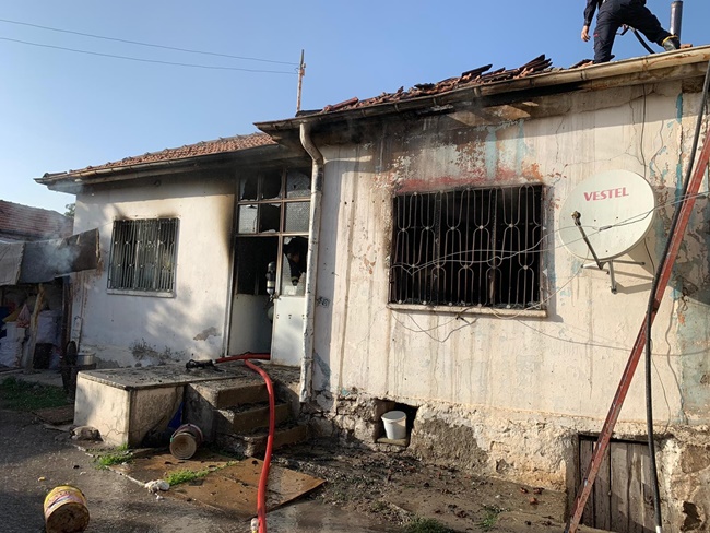 MÜSTAKİL EV KULLANILMAZ HALE GELDİ