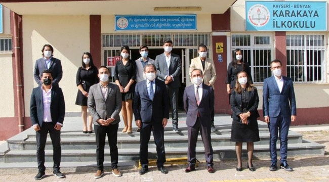 ÖĞRENCİ VE ÖĞRETMENLERİN GÖNÜLLERİNİ FETH ETTİLER