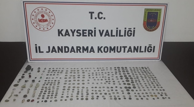 TARİHİ ESERLER YAKALANDI