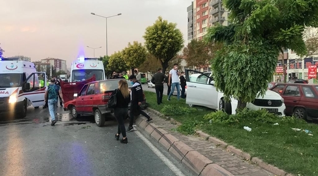 TRAFİK KAZASI: 4 YARALI