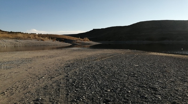 54 YILLIK BARAJ KURAKLIKLA KARŞI KARŞIYA