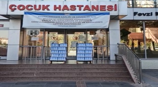 HAYIRSEVER ERÜ'DEKİ HASTALARA SU DAĞITTI