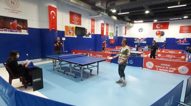 KAYSERİ BÜYÜKLER MASA TENİSİ İL BİRİNCİLİĞİ YAPILDI