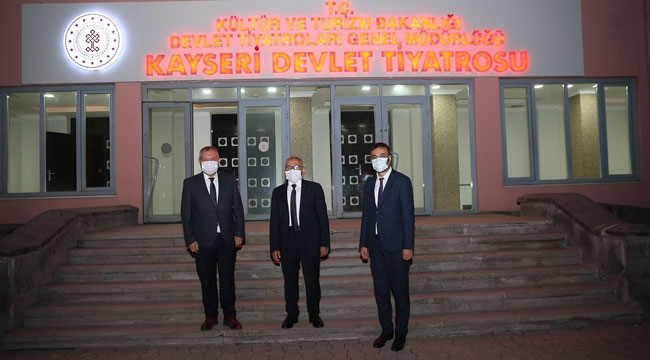 KAYSERİ DEVLET TİYATROSU PERDELERİNİ AÇTI