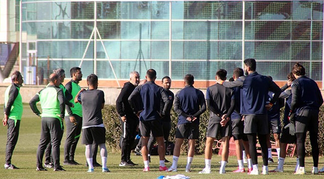 KAYSERİSPOR'UN 7 EKSİĞİ VAR