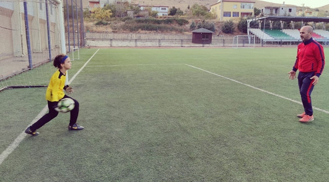 MİNİK KALECİLER ERTAN KAHRAMAN'A EMANET