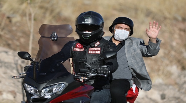 MUSTAFA YALÇIN, MOTOSİKLET KULÜBÜ İLE AĞAÇ DİKTİ