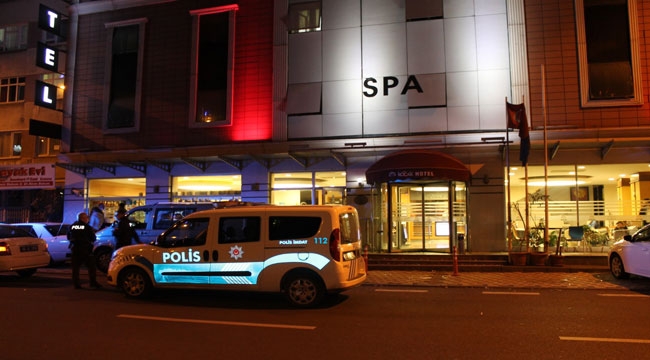 OTEL RESTAURANINDA KAVGA: 2 YARALI