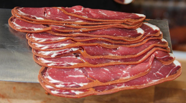 PASTIRMAYA LEZZETİ PASTIRMA SICAKLARI KATIYOR