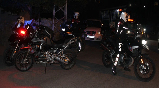 POMPALI TÜFEKLE ATEŞ AÇTILAR: 2 YARALI