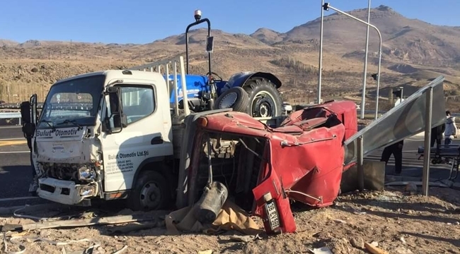 TRAFİK KAZASI: 3 YARALI