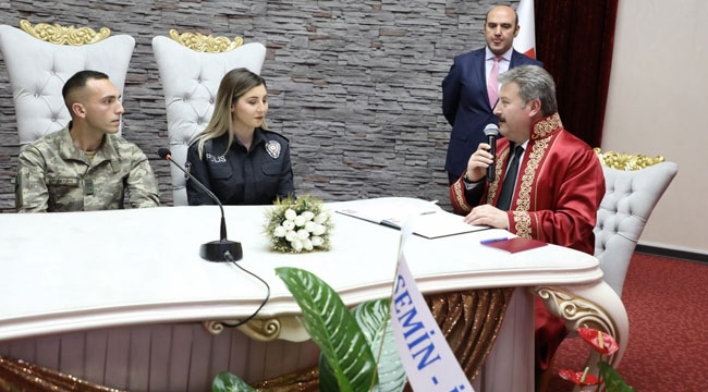 3 BİN 576 ÇİFT MELİKGAZİ'DE EVLENDİ