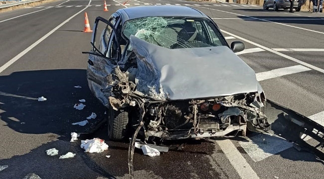 BÜNYAN'DA TRAFİK KAZASI: 3 YARALI