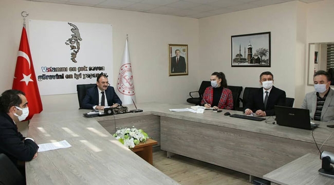 ÇANDIROĞLU'NDAN ÖĞRETMENLERE TOPLANTI