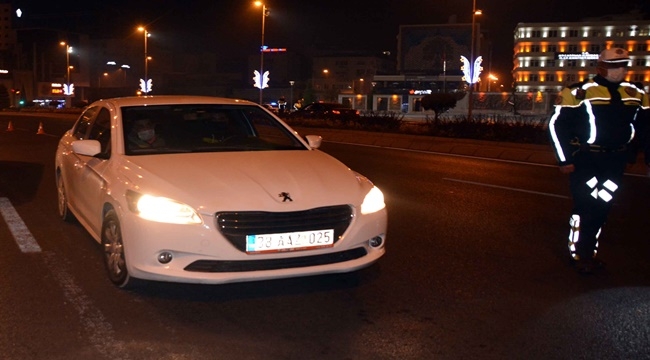 EHLİYETSİZ SÜRÜCÜ 6 BİN TL CEZA YEDİ