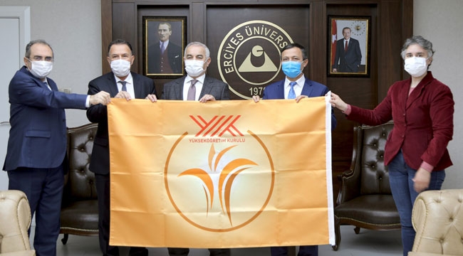 ERÜ'DE TURUNCU BAYRAK BELGESİ ALDI