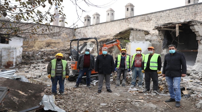 GÖN HAN'IN RESTORASYON ÇALIŞMALARI BAŞLADI