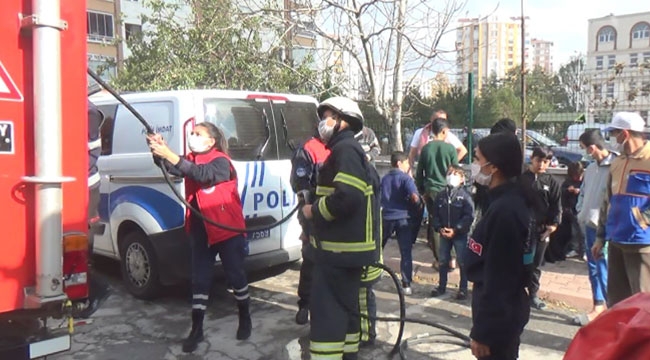 KADIN İTFAİYECİLER TAKDİR TOPLUYOR