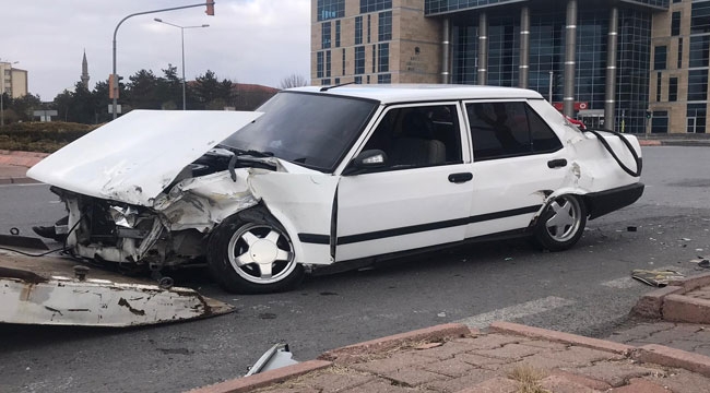 KISITLAMA DA TRAFİK KAZASI: 5 YARALI