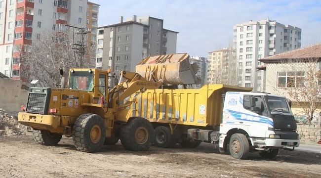 MELİKGAZİ HAFRİYATLARI KALDIRIYOR