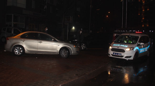 PARK HALİNDEKİ ARAÇLARA HASAR VERDİ