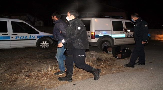 POLİS'LE KOVALAMACA: DUR İHTARINA UYMADILAR