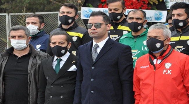 ŞEHİTLER İÇİN SAYGI DURUŞU