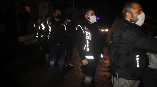 UYUŞTURUCU PARTİSİNE BASKIN: 8 GÖZALTI