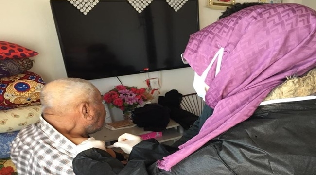 65 YAŞ ÜZERİ 59 KİŞİ AŞILANDI