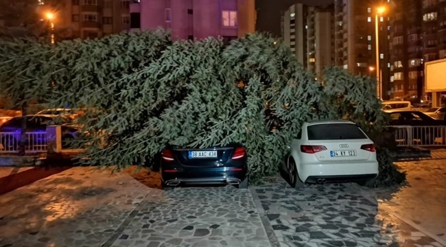 BAZI ARAÇLARDA HASAR OLUŞTU