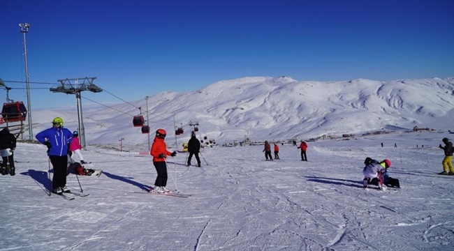 ERCİYES'TE PİSTLER DOLDU