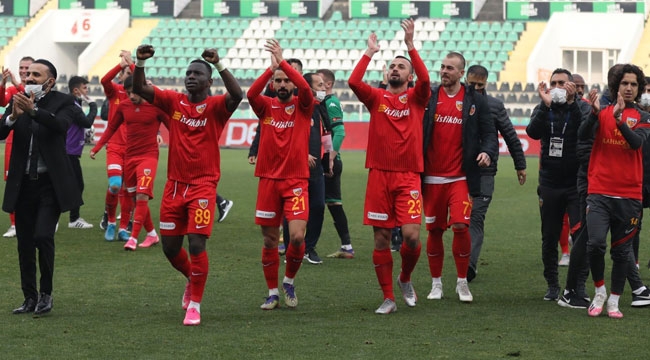 GALİBİYETİN SEVİNCİ YAŞANIYOR