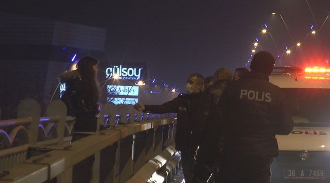 GENÇ KIZI POLİSLER İNDİRDİ